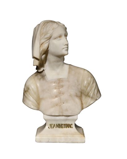 « JEANNE D’ARC » 
Buste en marbre et pierre...