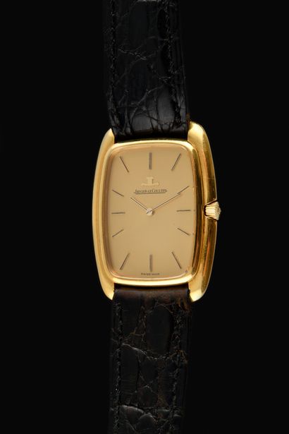  JAEGER LECOULTRE Barrel. Ref: 4474.21. About 1980. Yellow gold bracelet watch 750/1000....