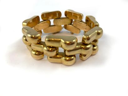 BRACELET decorated with a succession of geometric...