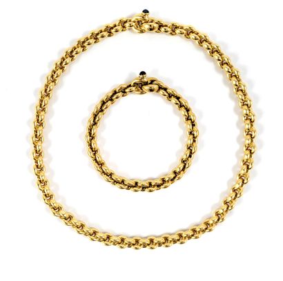 null HALF SET comprising a necklace and a round mesh bracelet. The clasp is decorated...
