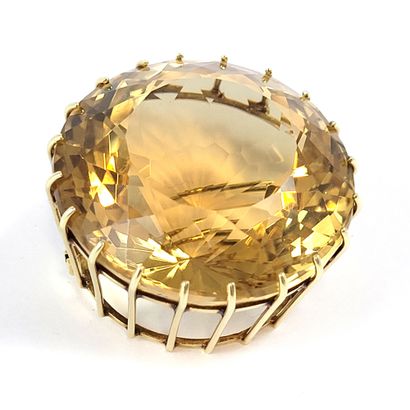 null PENDANT / BRACKET holding a large round faceted citrine of approximately 130...