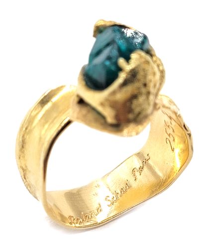 null ROLAND SCHAD RING adorned with a raw dioptase. Open textured setting in 18K...