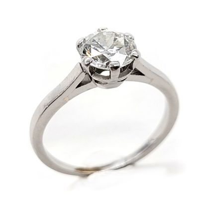 SOLITARY RING holding a 1.31 carat old cut...