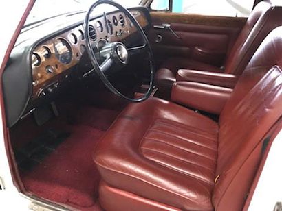 1967 Rolls-Royce Silver Shadow French original

Serial number: SRX 2775

Equipped...