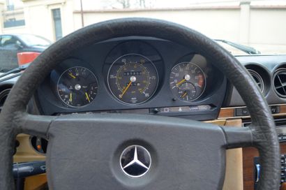 1980 Mercedes-Benz 450 SL N° de série 10704412059110

Type R107

Origine US

Même...
