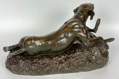 null Emile Louis TRUFFOT (1843 - 1896). Dog guarding a hare. Bronze with brown shaded...