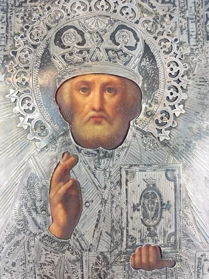 null Russian ICON representing Saint Nicolas. The riza in silver. End of XIXth century....