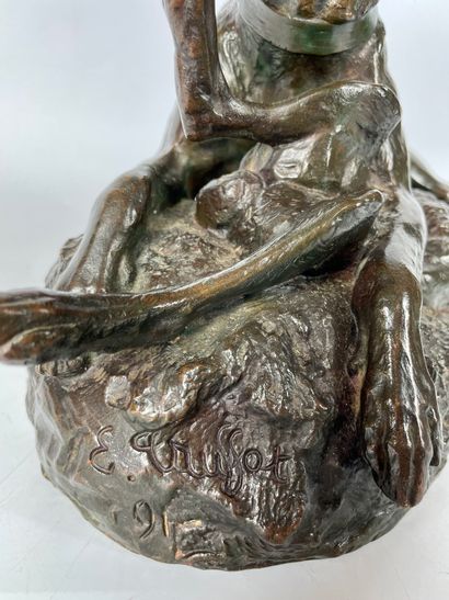 null Emile Louis TRUFFOT (1843 – 1896). Chien gardant un lièvre. Bronze a patine...