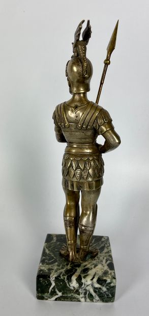 null PAIR OF GROUPS in silvered bronze (wear) representing Roman soldiers. Base in...