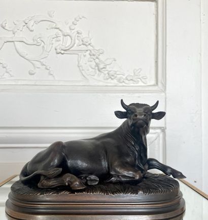 Jules MOIGNIEZ (1835-1894) Lying cow Bronze...