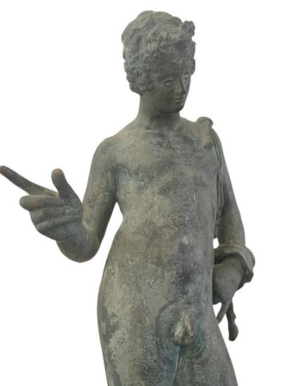 null D'APRES L'ANTIQUE Narcisse de Pompéi Sculpture in patinated bronze H: 62 cm...