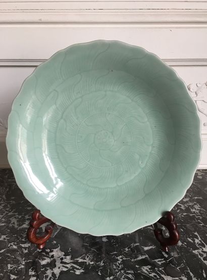CHINA Round dish with contoured edge in celadon...