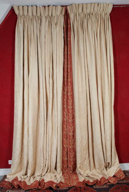PAIR OF CURTAINS in beige brocaded cotton...