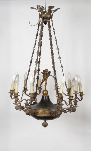 null IMPORTANT LUSTRE of antique form with twelve arms of light in black lacquered...