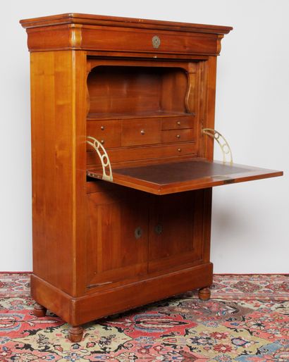 null SECRETARY with doucine in cherry wood, opening to a drawer in upper part, a...