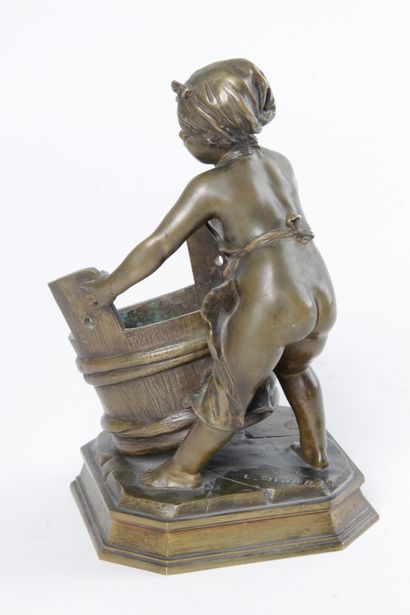 null Clément Léopold STEINER (1853-1899): The young washerwoman. Proof in bronze...