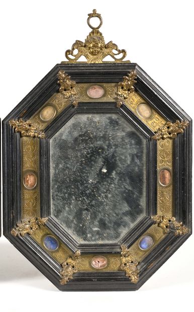 null PAIR OF OCTOGONAL MIRRORS in bronze and gilt brass, ebony and hard stones (missing),...