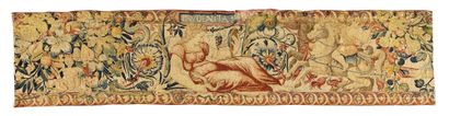 null FRAGMENT OF BORDER OF TAPESTRY OF BRUSSELS AT THE BEGINNING OF XVIIE CENTURY....