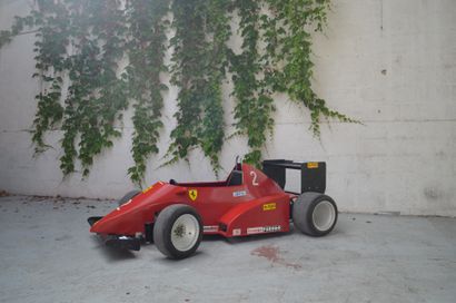 Monoplace Ferrari F1 pour Monoplace Ferrari F1 pour

enfant à moteur thermique