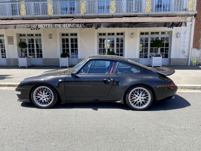 1997 PORSCHE 911 TYPE 993 The model we present to you is numbered Black leather buckets...