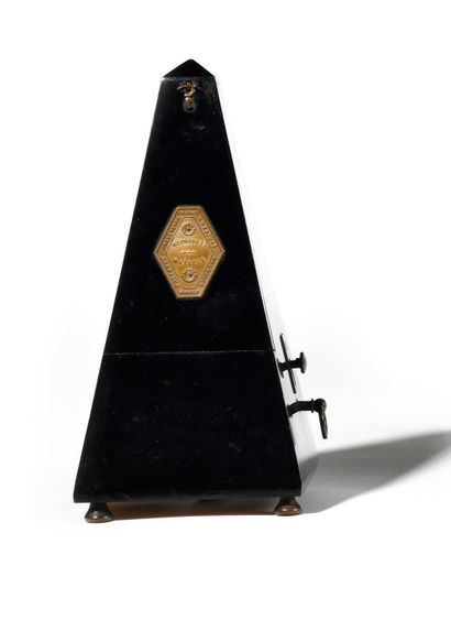 METRONOME according to Maelzel in black lacquered...