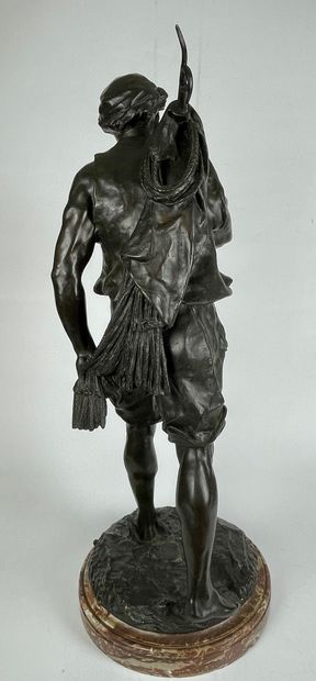 null Émile-Louis PICAULT (1833-1915) Le Pêcheur Bronze à patine brune signée sur...
