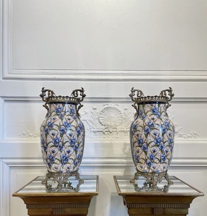 null KELLER & GUERIN - LUNEVILLE Pair of enamelled ceramic vases decorated with cornflowers...