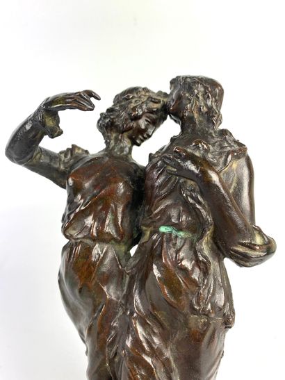  Félix VOULOT (1865-1926) Deux danseuses Bronze à la cire perdue (traces de vert...