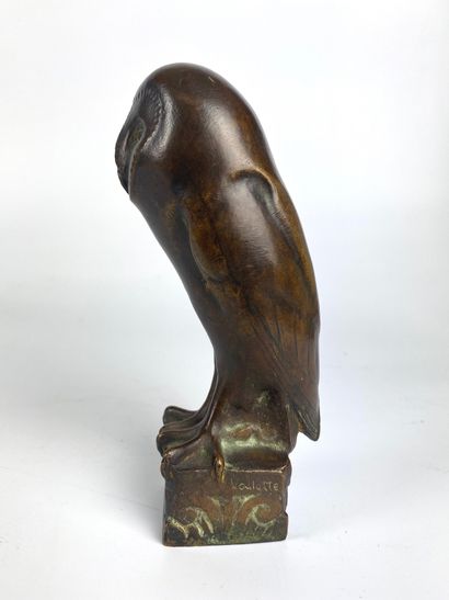 null Henri VALLETTE (1877-1962) Chouette Bronze à patine brun clair H : 14.5 cm