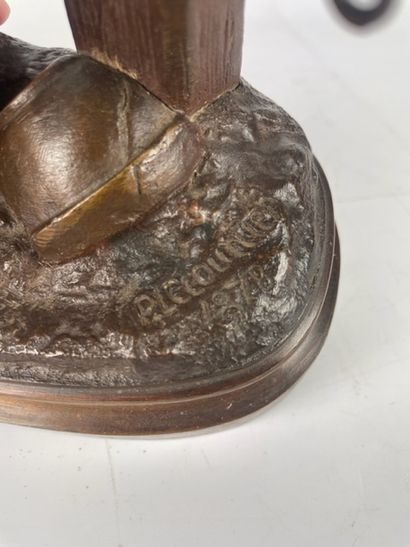null Prosper LE COURTIER (1851-1924) Prenez garde au chien. Bronze à patine médaille,...