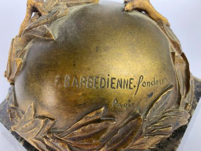 null Charles PAILLET (1871-1937) Coq chantant Bronze doré Fondeur F. BARBEDIENNE...
