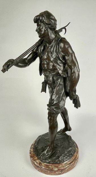 null Émile-Louis PICAULT (1833-1915) Le Pêcheur Bronze à patine brune signée sur...
