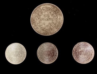 null LOT DE PIÈCES en argent : -	 Une pièce de cinquante francs Hercule, Dupré, poids...