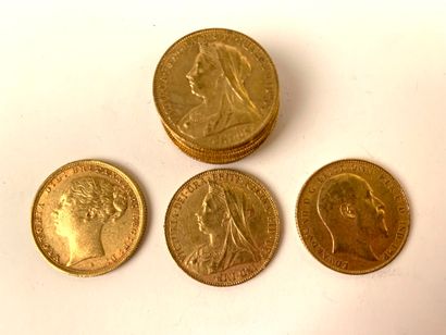  10 GOLDEN PIECES, British sovereign, 1887, 1900, 1907. Weight : 79,82 grams.