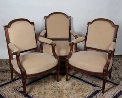 A SET OF THREE FLAT-BACKED ARMCHAIRS, in...
