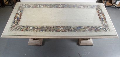 null GRANDE TABLE DE SALLE À MANGER RECTANGULAIRE, plateau de marbre avec incrustations...