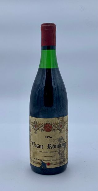 null 1 bottle VOSNE ROMANEE 1976 F. De Lavaux (N. between 2 and 3cm, E. a, g, m,...