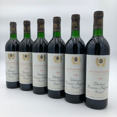 null 
6 bouteilles CHÂTEAU BEAU SEJOUR BECOT 1989 Saint-Emilion (niveaux très léger...
