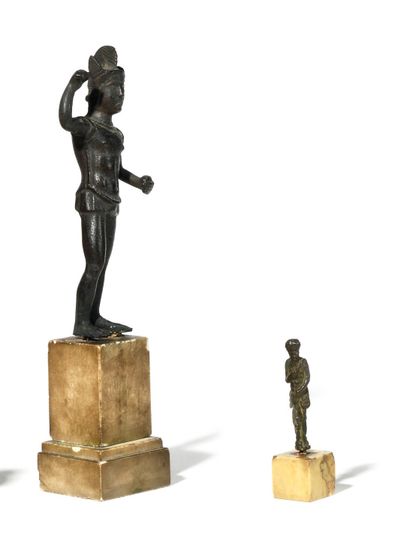 null SET OF 2 LOTS INCLUDING: - God Term Bronze statuette with brown patina H?: 7...