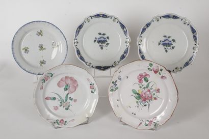 null ARRAS, Set of five soup plates, seven dinner plates and an oval dish with contoured...