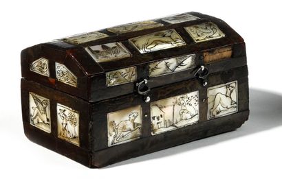 null SMALL BOX with curved lid inlaid with mother-of-pearl plates decorated with...