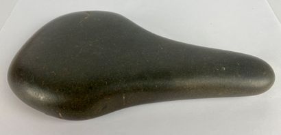 Massue casse-tête Pierre verte Océanie l. : 22,5 cm