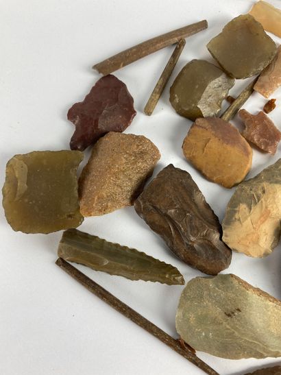 null Lot of miniature polished axes, arrowheads, bone needles Grey stone Sub-Saharan...