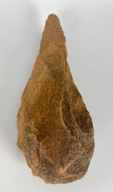  Large sub-amygdaloid biface Beige quartzite. Posterior chip. Africa, Mauritania,...