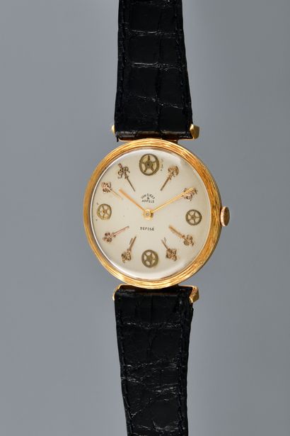 null VAN CLEEF & ARPELS N°8.9901. Vers 1960. Montre bracelet en or jaune 750/1000,...