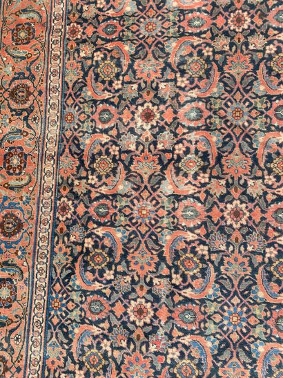null NORTHWEST PERSIA Very old Herat. Late 18th-early 19th century. Wool velvet on...