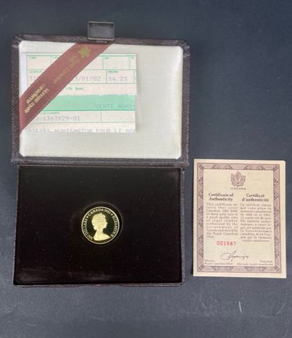 null CANADA 100 Dollars 22 carat gold. 1981. Elizabeth II profile. Case and certificate....