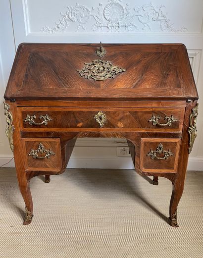 null PENDANT DESK in veneer and rosewood marquetry on all sides opening with a drawer...