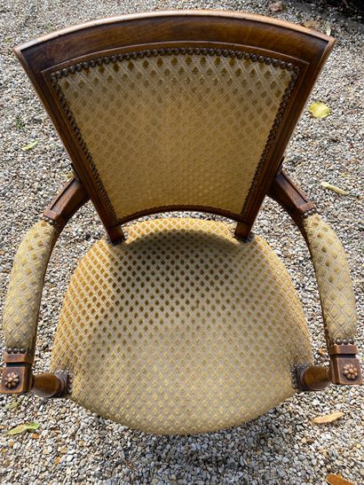 null PAIR OF ARMCHAIRS and PAIR OF CHAIRS in natural wood with reversed backs and...