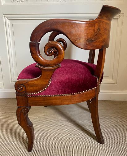 null OFFICE CHAIR in mahogany with armrests. 19th century. H : 80 cm W : 50 cm D...
